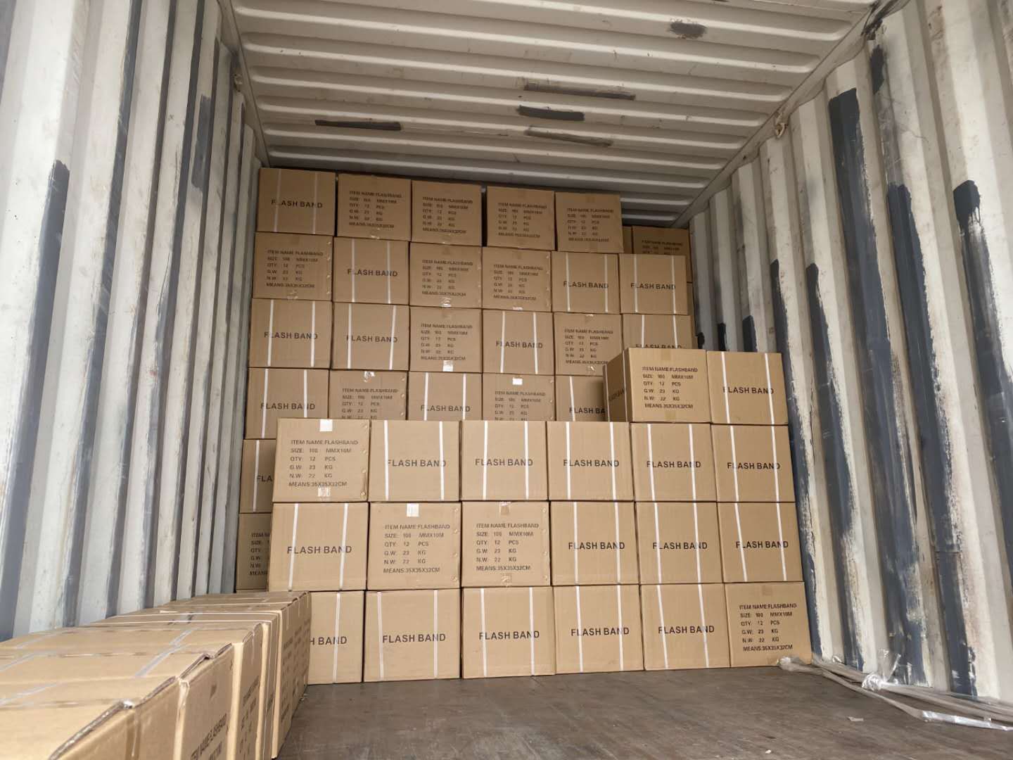 彩钢缝焊接胶带   沥青胶带   防水堵漏胶带细节图