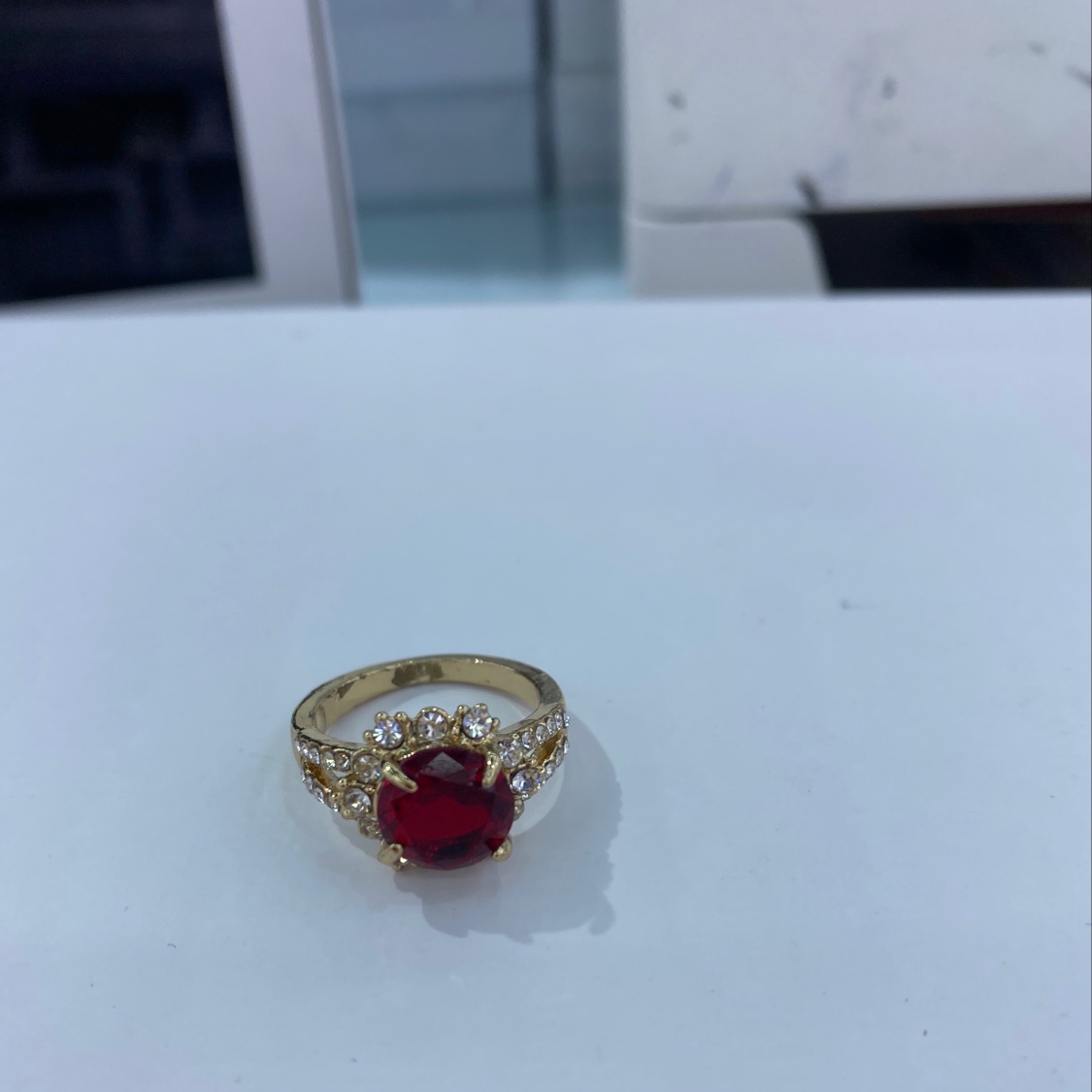 El anillo 12