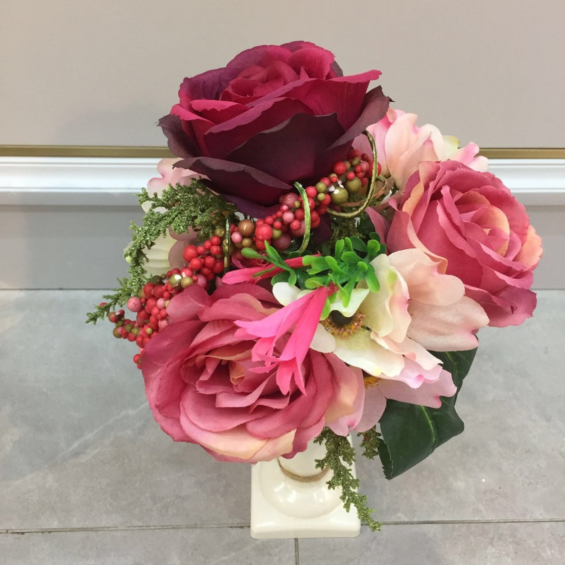 【远念花行】仿真盆景 设计师款情人玫蜡烛台 餐桌摆饰插花产品图