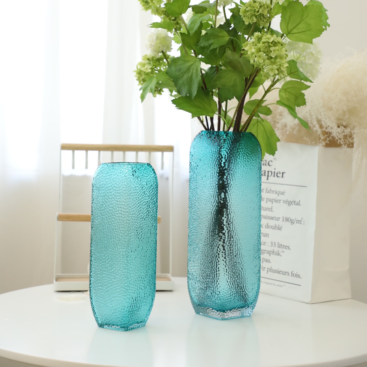 Water-patterned natural-color glass vase details Picture