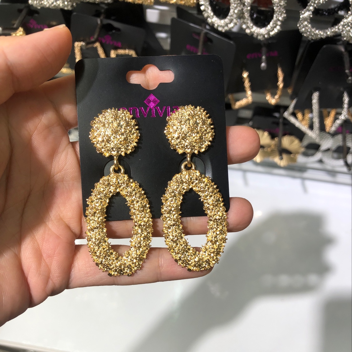 Fashion earrings thumbnail