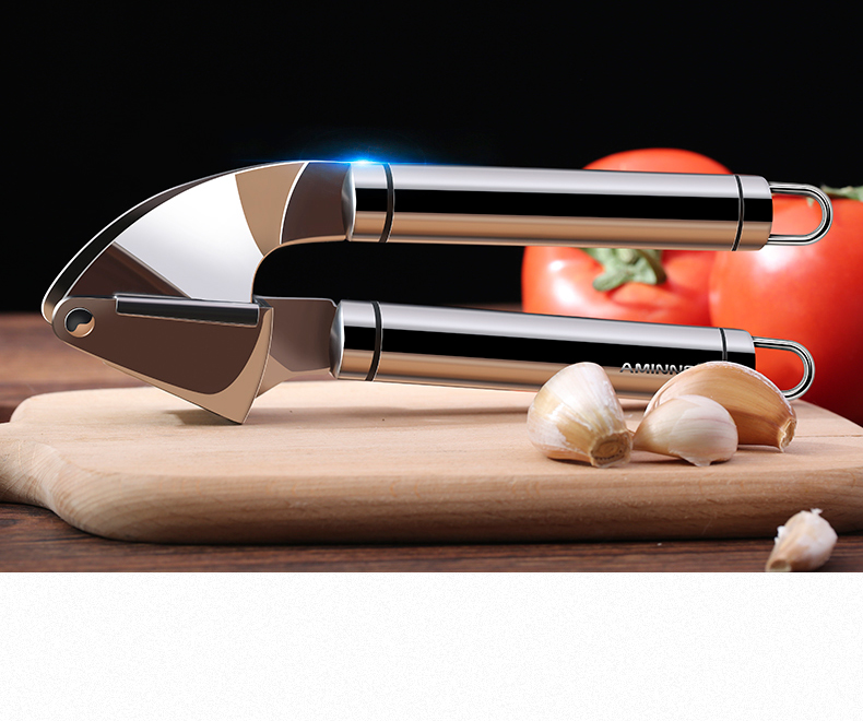 Emino kitchenware garlic press detail image 11