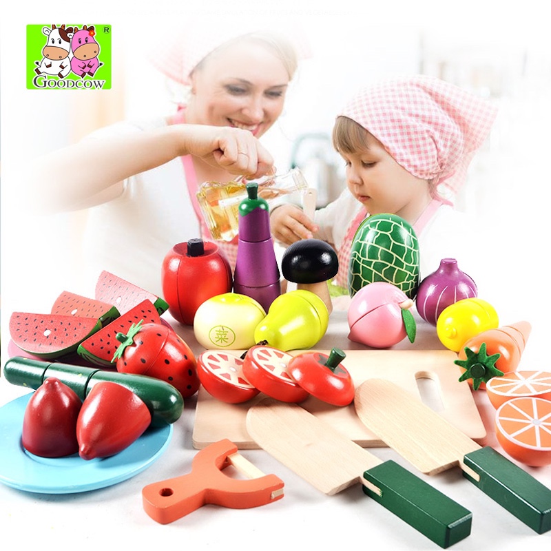 The wooden toy magnetic bucket is fun and colorful, which can exercise the baby's hand-eye coordination, visual ability, logical thinking ability, and early education enlightenment training. It is a parent-child game details Picture