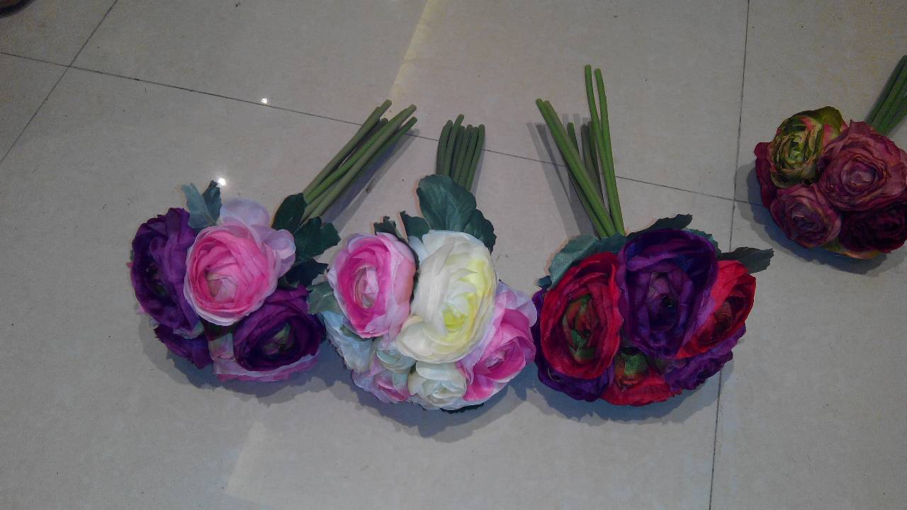 仿真花，手捧茶玫，高仿郁金香，玫瑰花，假花，菊花，玫瑰花瓣，婚庆用花，藤条，百合，蝴蝶兰