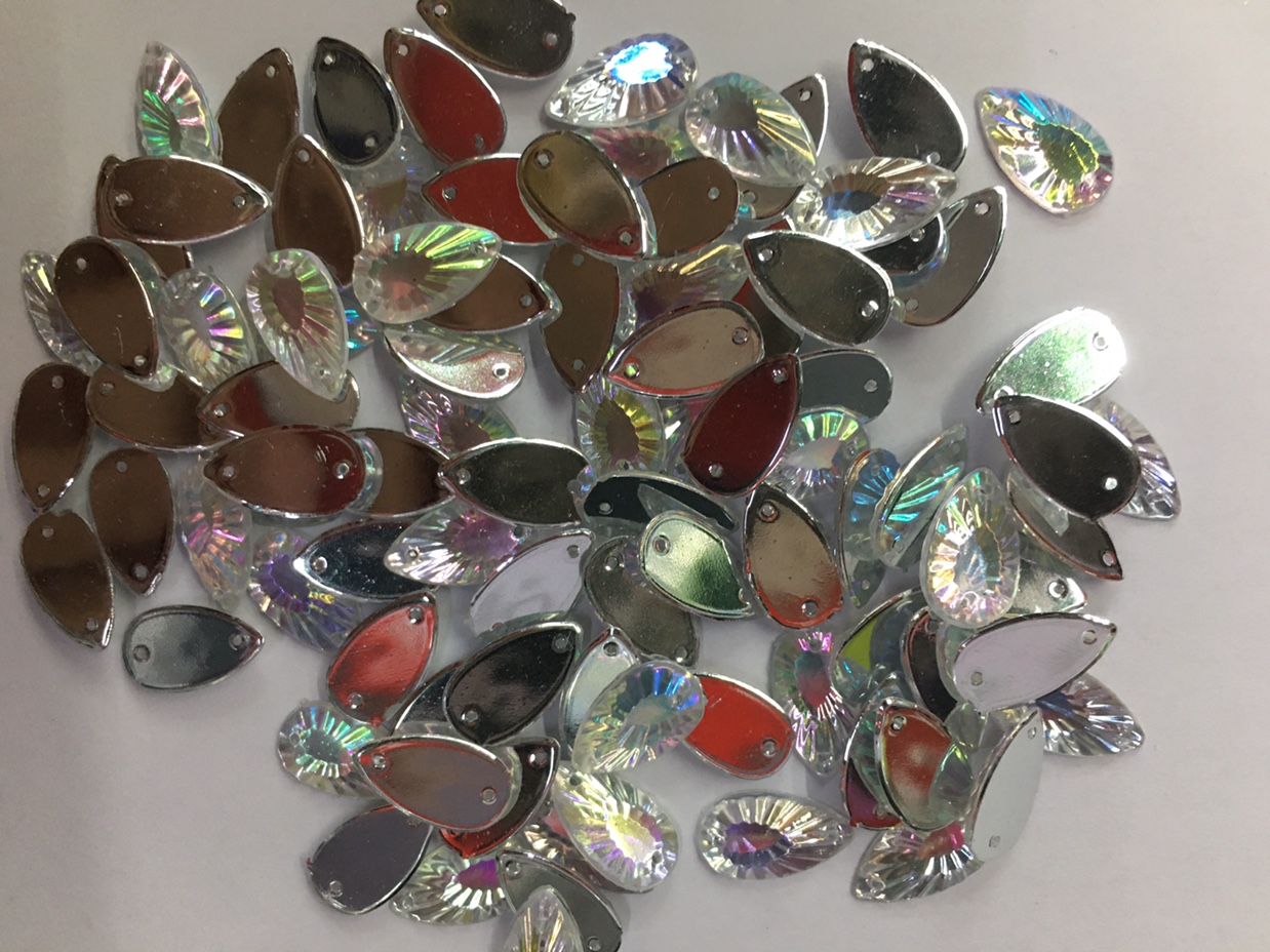 9x17瓜子双孔 台湾压克力 白色AB彩细节图