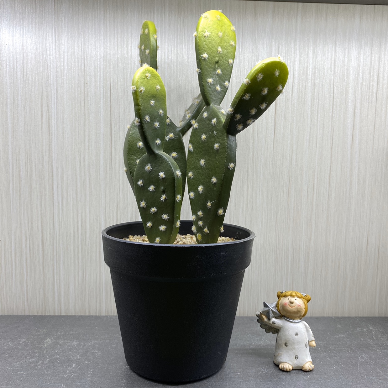塑料盆仿真仙人掌植物盆景，家居摆件。凌云工艺