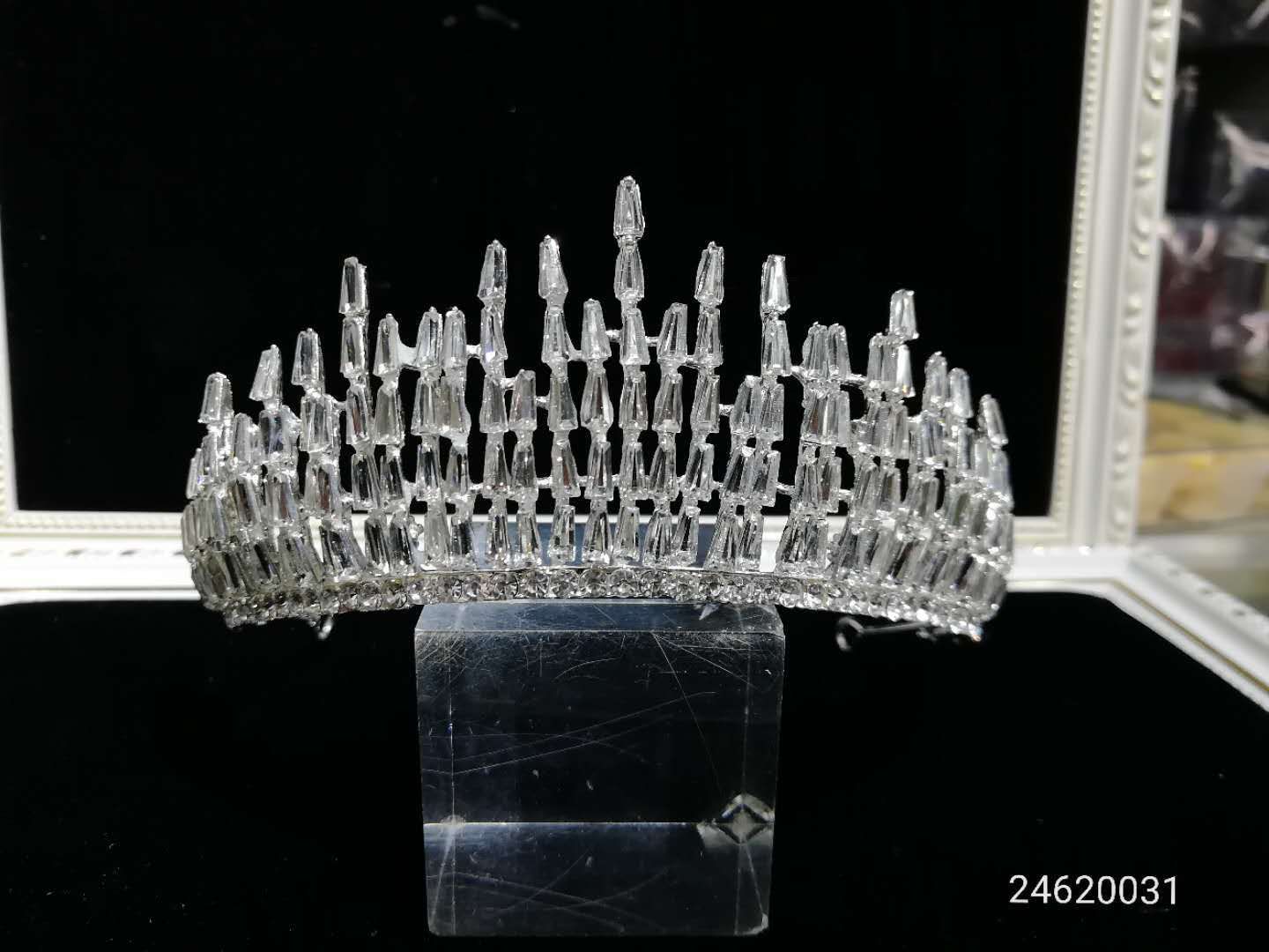 New alloy half crown in stock details Picture