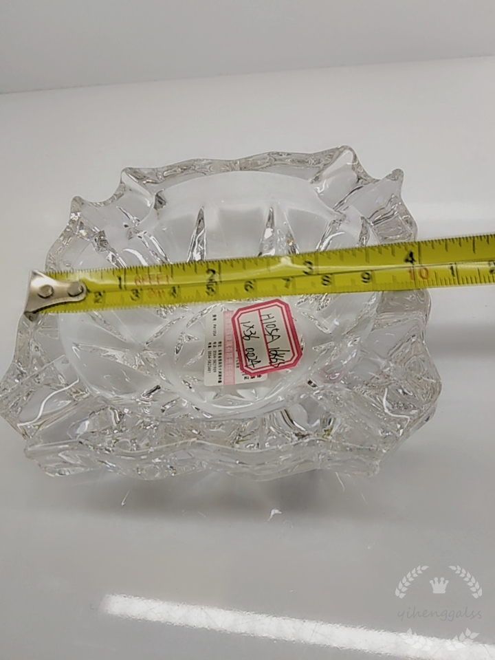 家用烟灰缸实物图