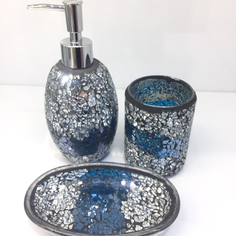 Bathroom set