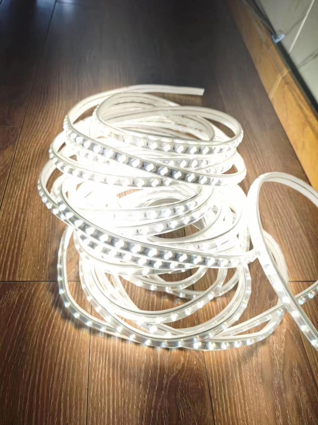 led灯带家用室内5050客厅吊顶照明220v高亮装饰柔性长条灯