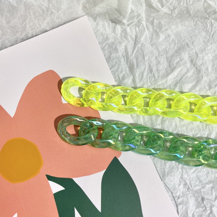 亚克力双色链条包链耳饰链白底实物图