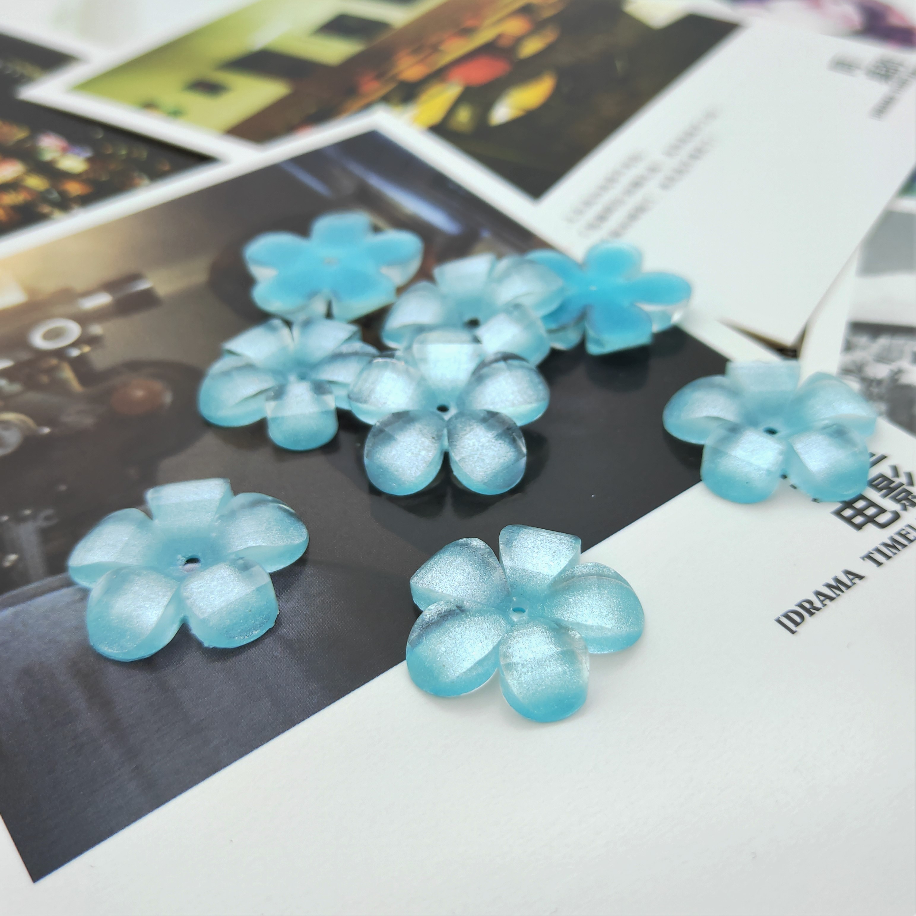 Direct sales of water drop five-petal flower creative handmade diy hair accessories, mobile phone DIY nail and beauty materials detail image 4