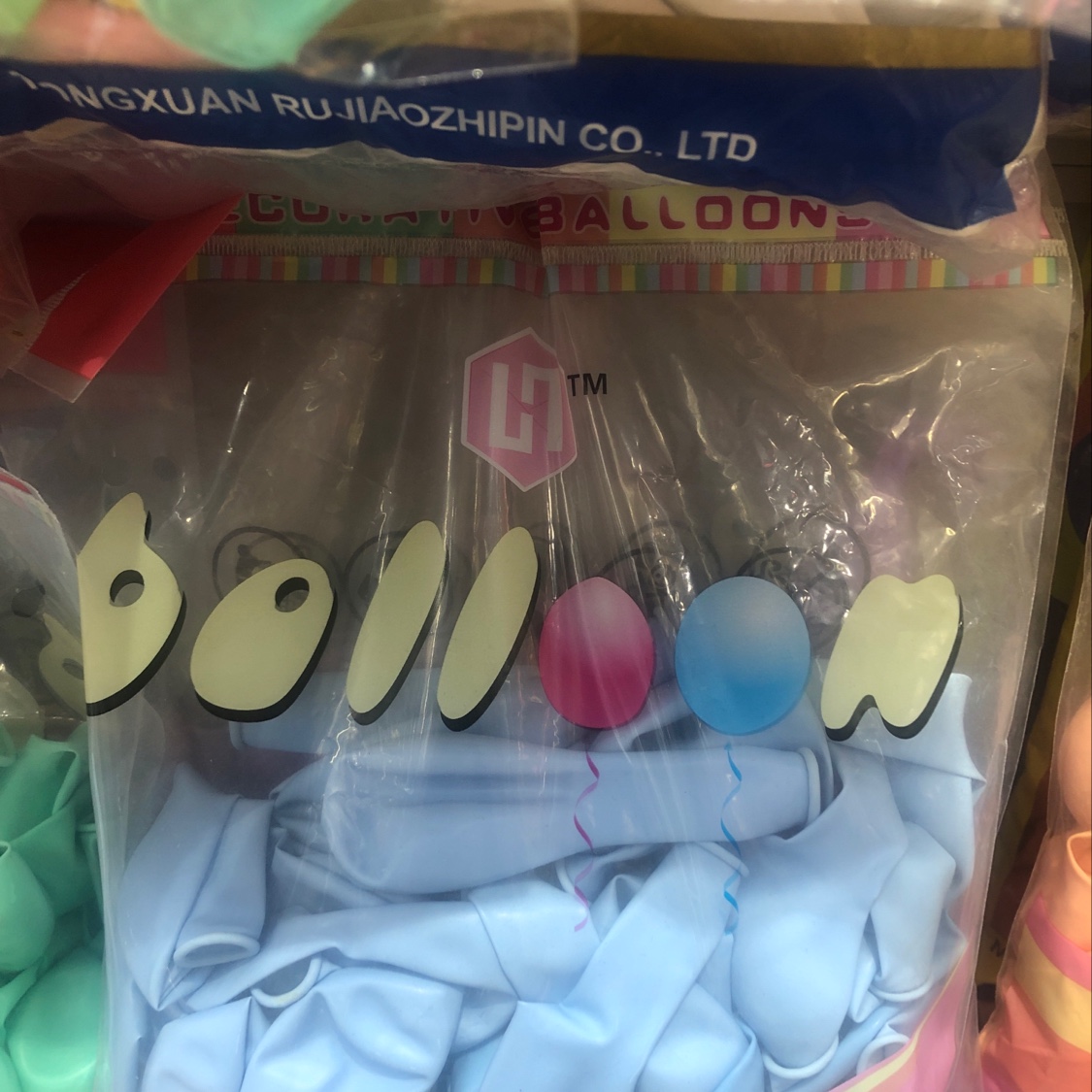 100 macaron balloons Specification image