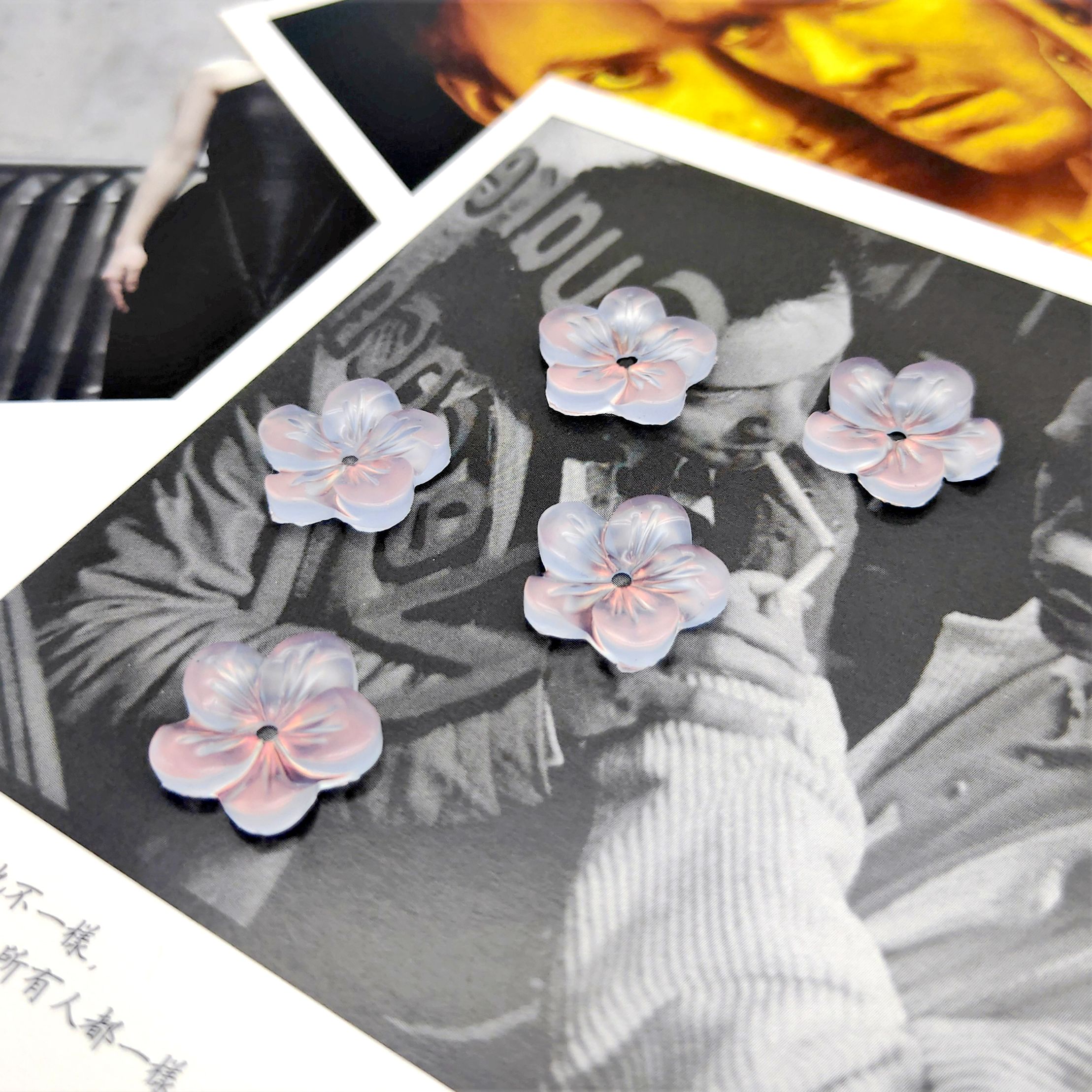 Resin flower five-petal imitation shell plum blossom handcrafted diy hairpin, step shaking hair crown, Hanfu element accessories undefined