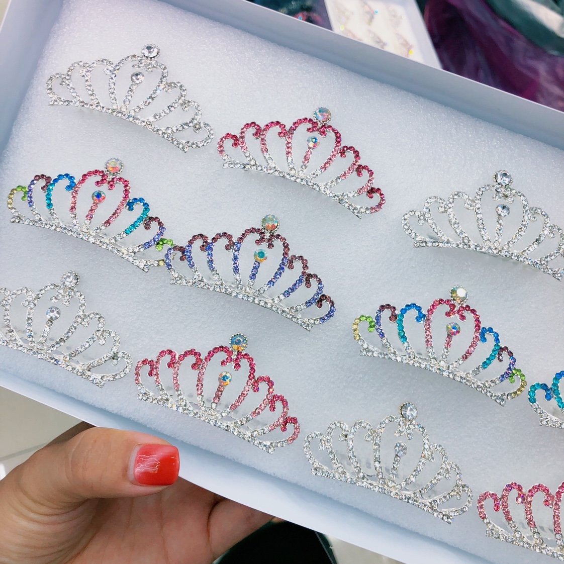 Children's Diamond Crown details Picture