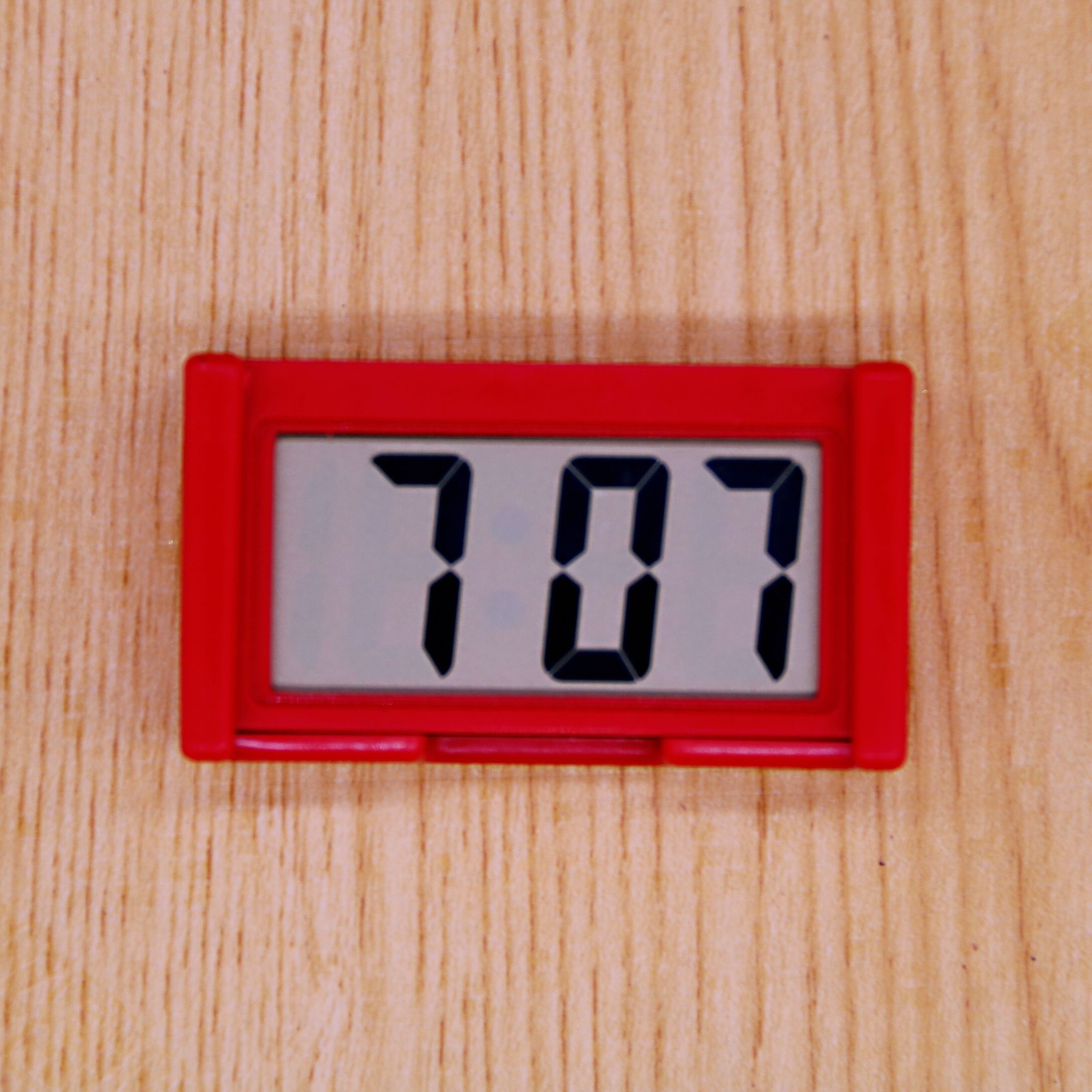 Manufacturer direct sales NAKO NA-208 car electronic clock mini electronic clock small alarm clock
