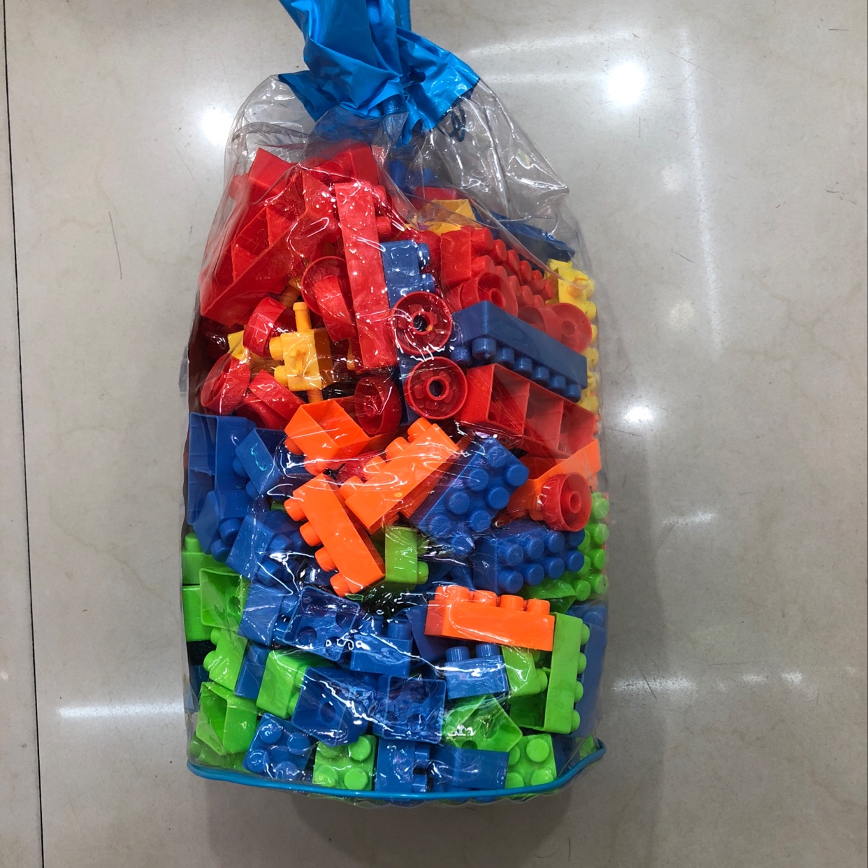 8824 Children's building block toys (300 pieces) details Picture