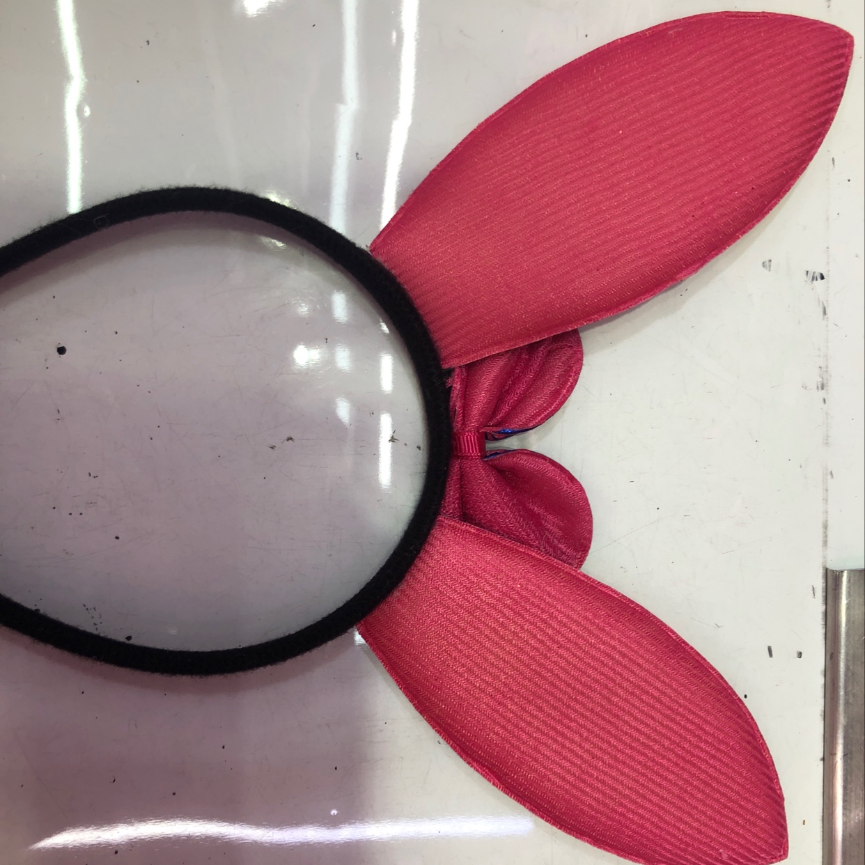 鱼纹长耳朵细节图