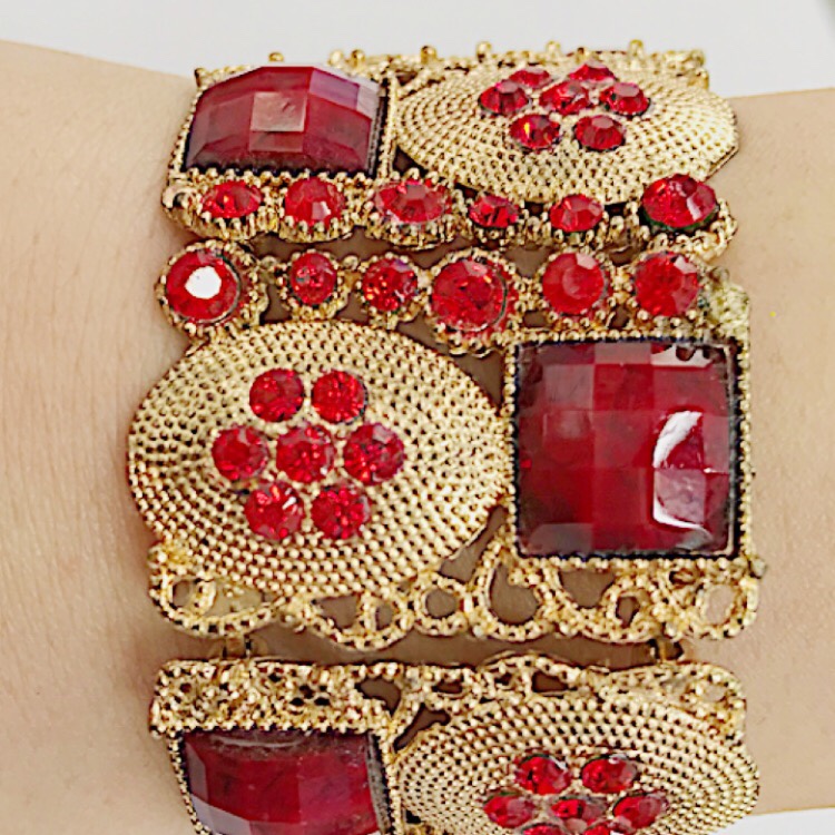 Square bracelet resin multi-diamond, a best-selling jewelry item for export to Europe and America