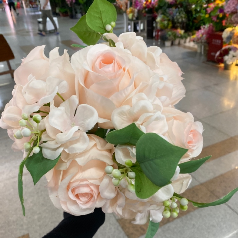 A combination of 9 hydrangea roses details Picture