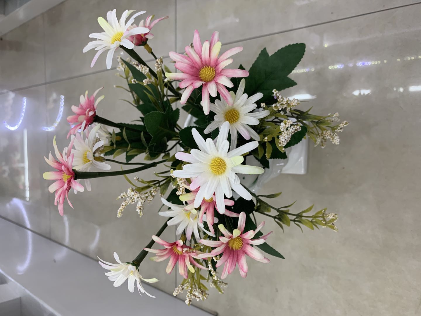 Living room artificial flowers, artificial flower tea table ornaments, bedroom decoration, 7-pronged princess chrysanthemum wholesale detail image 5