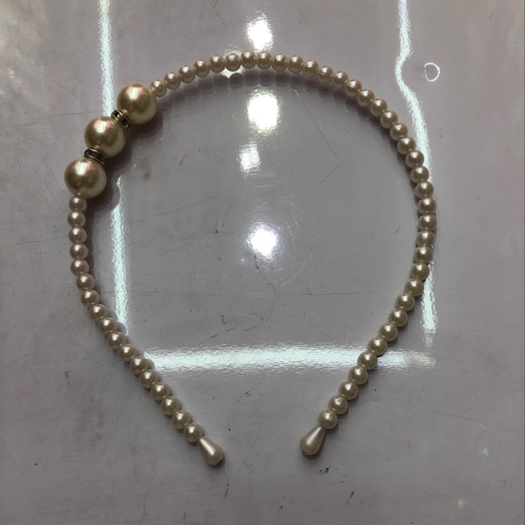 Three large pearl head buckles (white) thumbnail