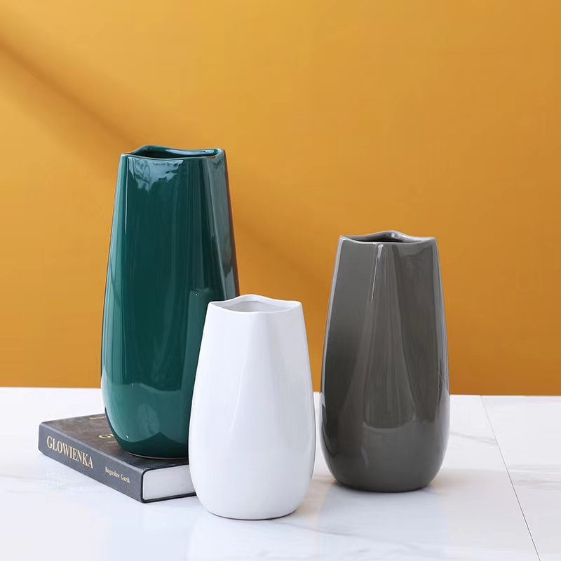 Four-cornered vase Application Scenario