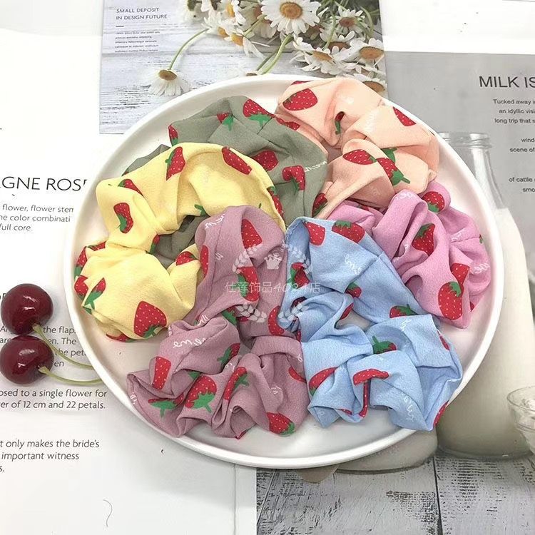 Selding Korean velvet small strawberry Pig Large Intestine Hair ring full figure