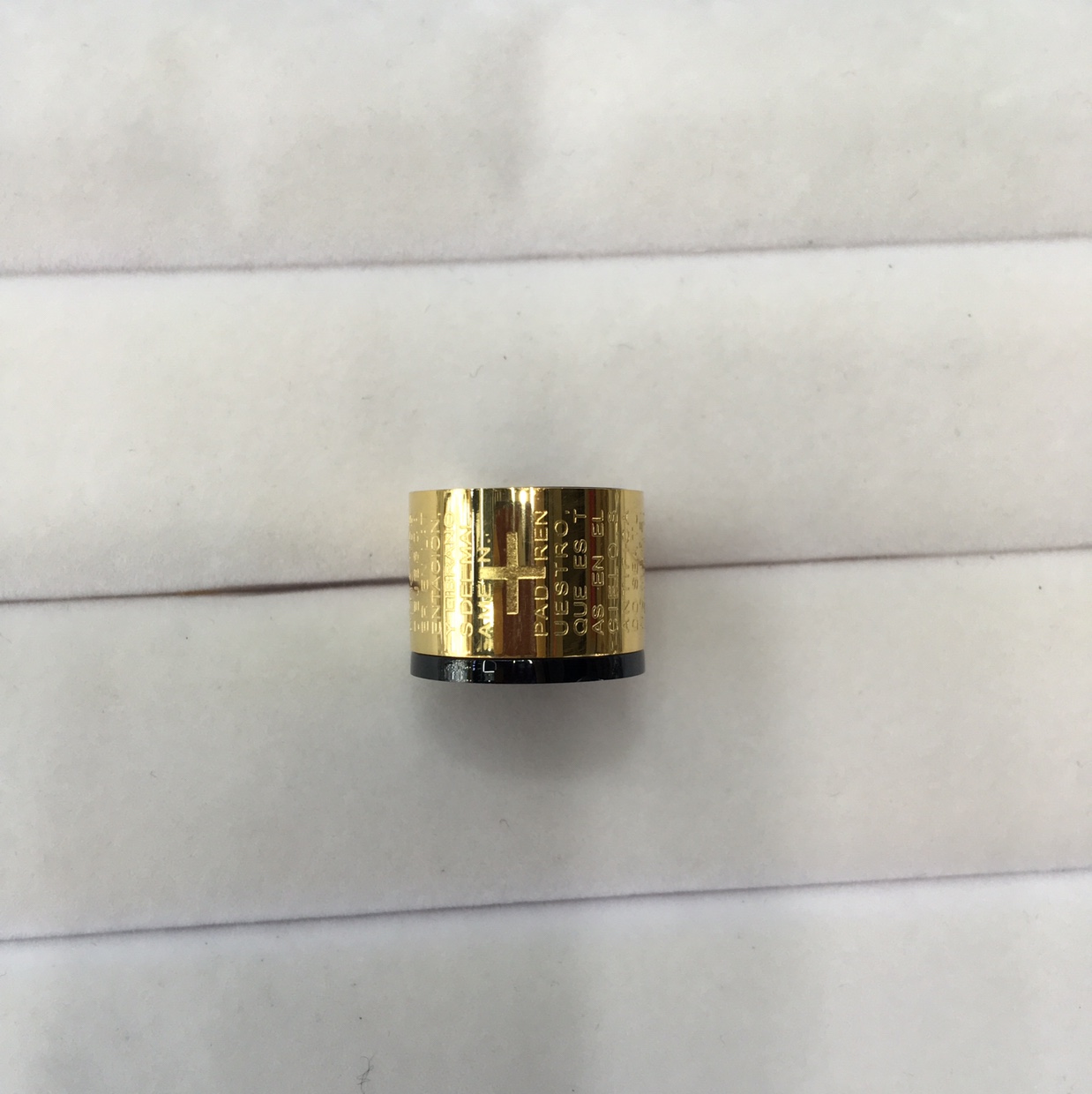 Titanium gold Passepartout cross pendant thumbnail