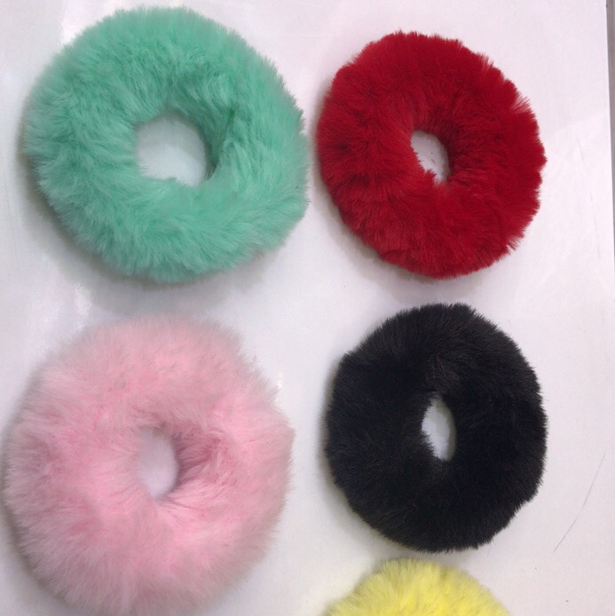Rabbit fur hair bands are a new and trendy Korean style