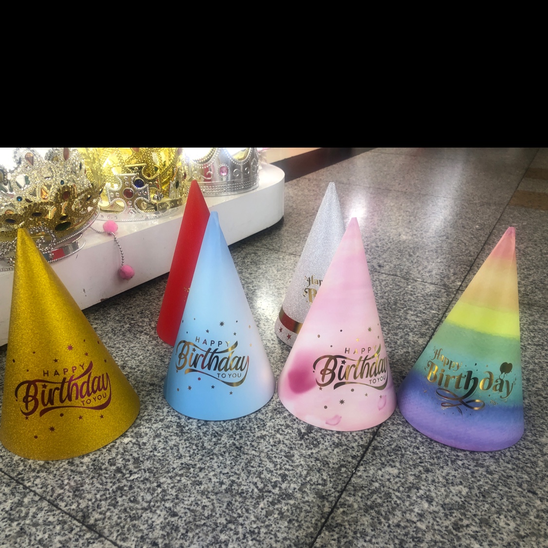 Wholesale of birthday hats, festival hats, party supplies and decorations 02 details Picture