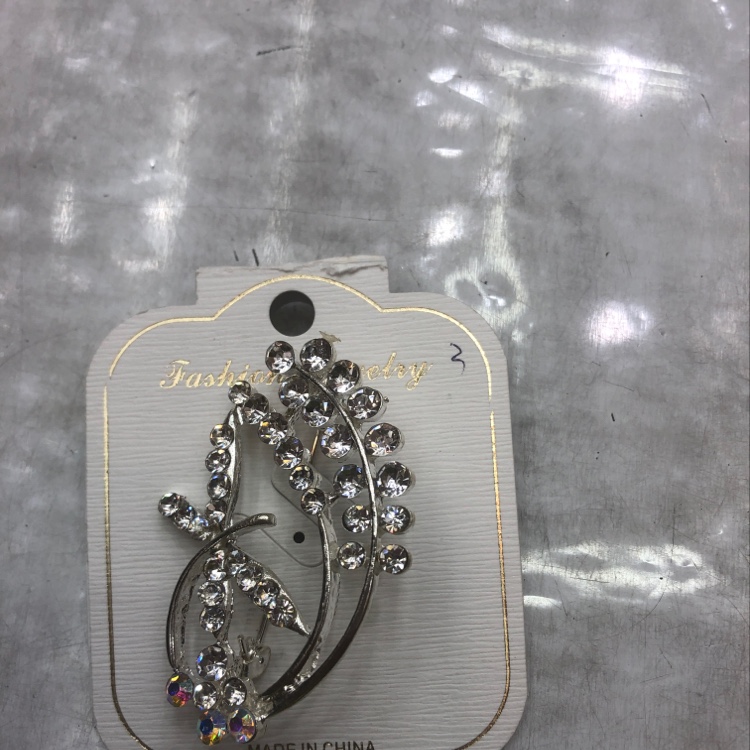 26 a brooch thumbnail