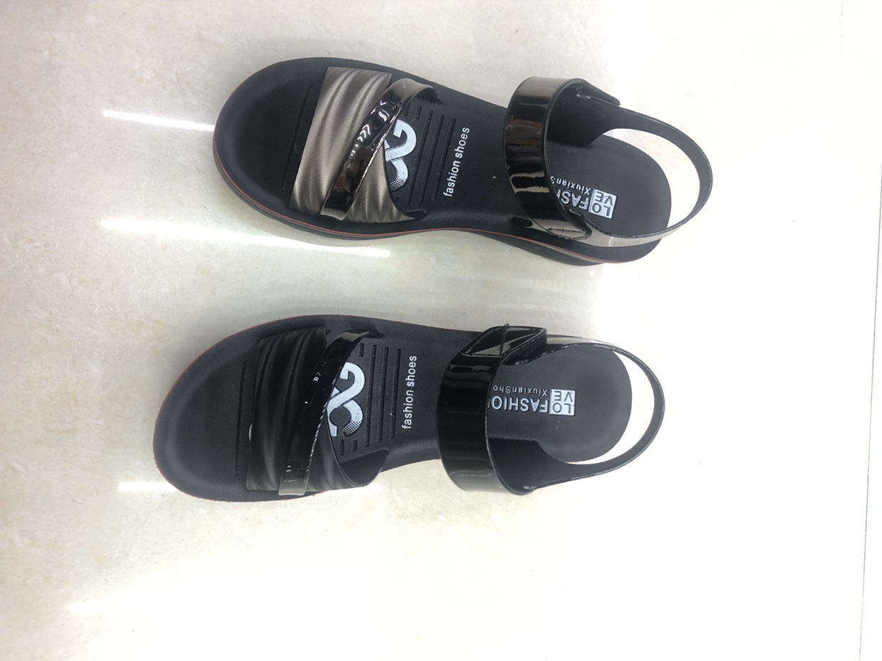 2020 new women's sandals thumbnail