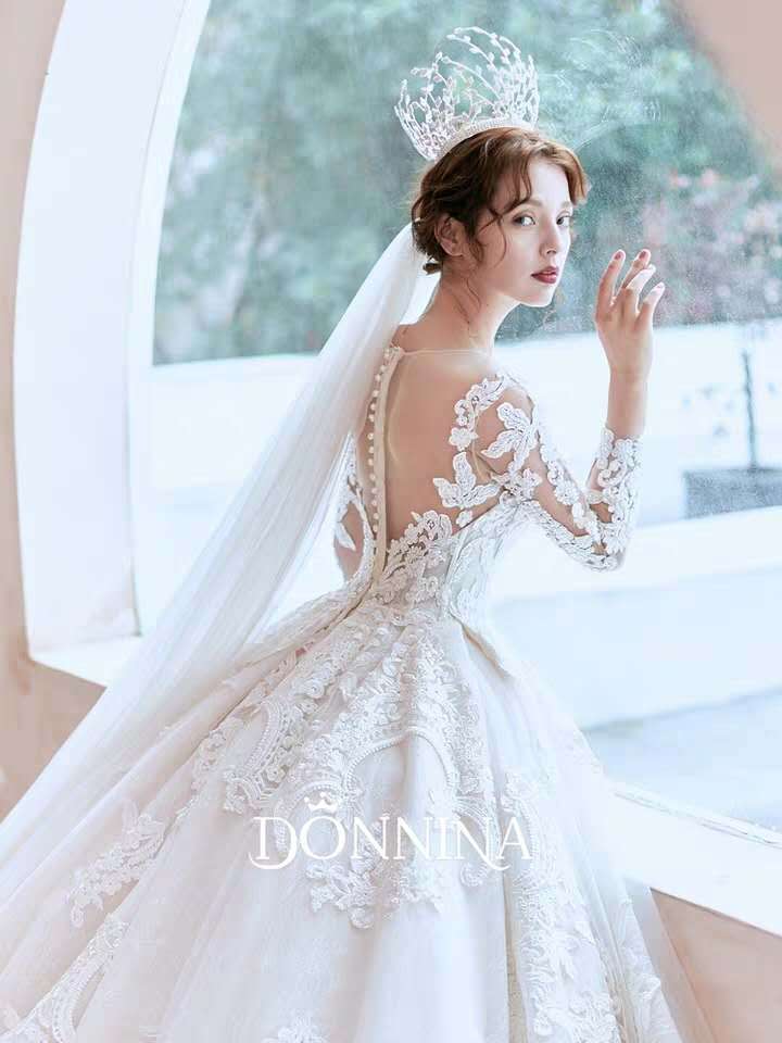 婚庆新娘皇冠 时尚走秀款细节图