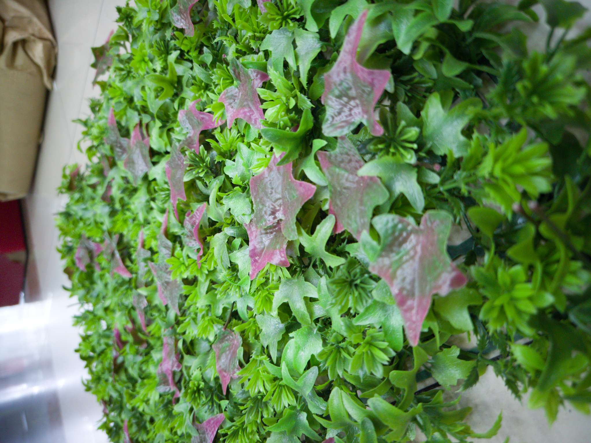 Artificial plant wall, green plant wall, plant wall, decorative wall, flower wall, background wall, interior decoration, balcony, storefront decoration, high-quality artificial grass DG details Picture
