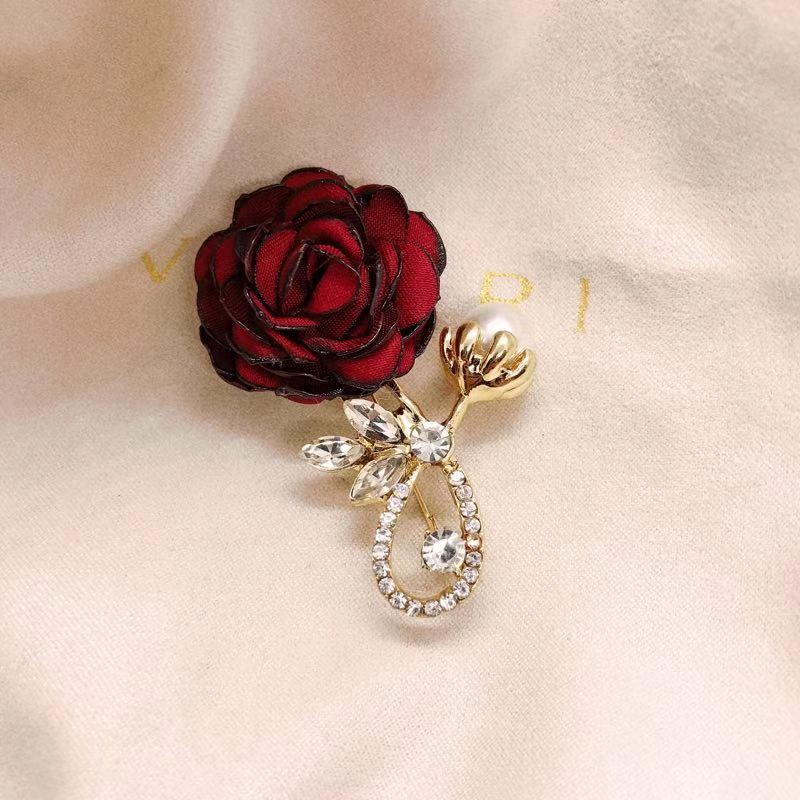 Fabric flower with pearl high-grade brooch