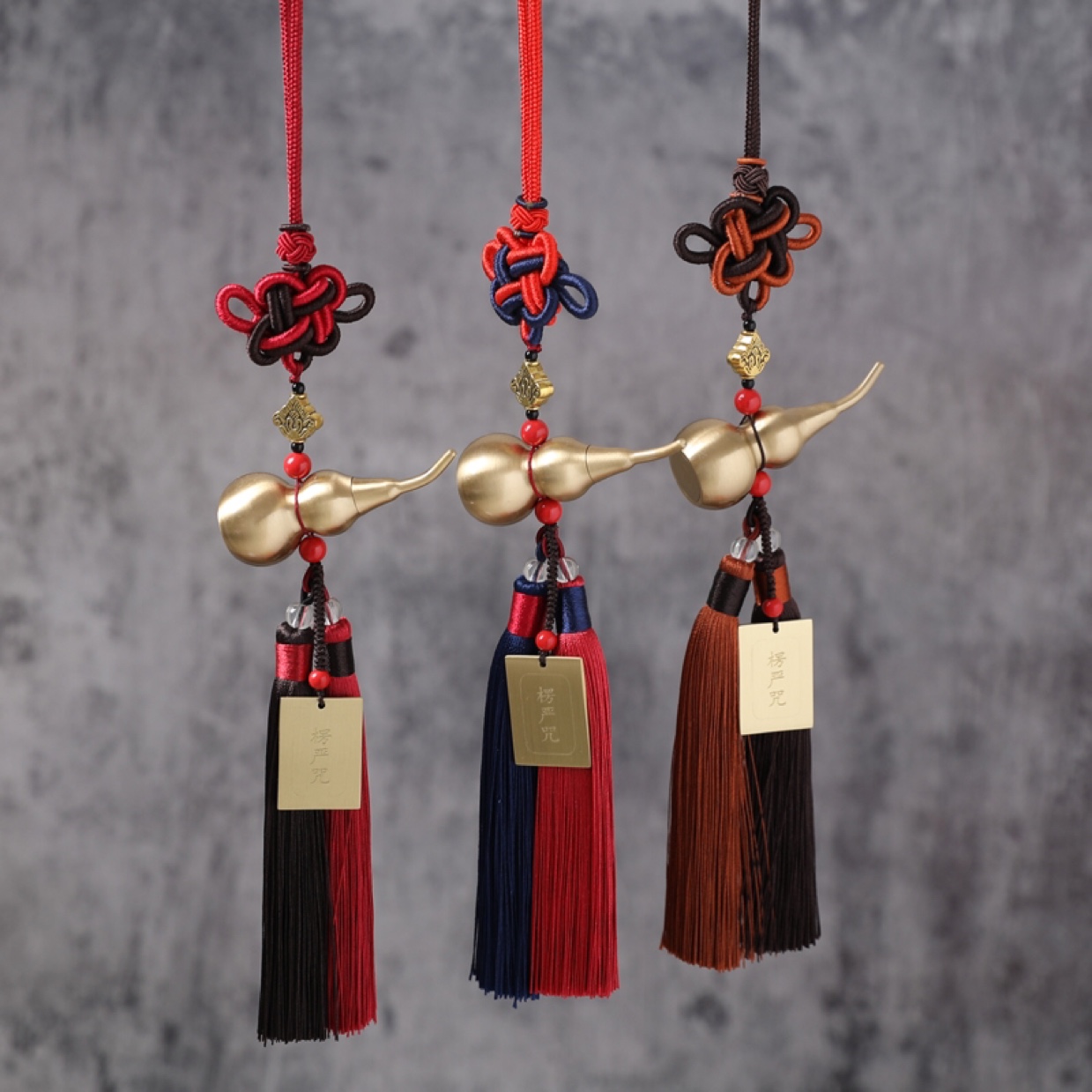 Pure copper car pendants, copper gourd pendants, Great Compassion Mantra scripture pendants to ward off evil and ensure safety, Heart Sutra and Shurangama Mantra pendants Specification image