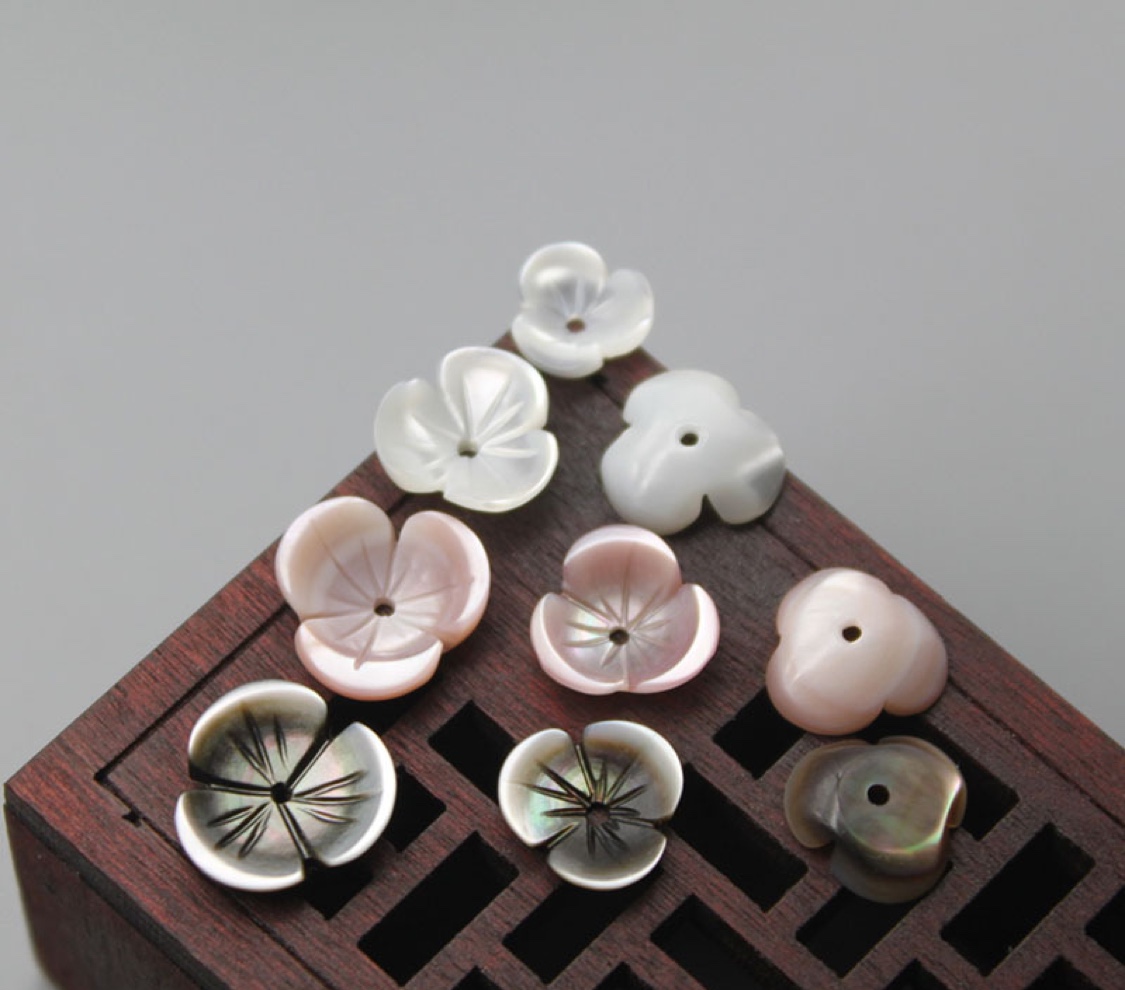 Golden Shell accessories Pure natural mother of pearl shellfish bowl flower tray partition DIY handmade earrings hair hairpin shell accessories thumbnail