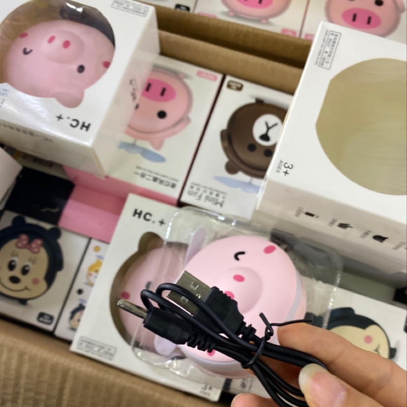 女孩化妆镜带夜光充电。详情图10