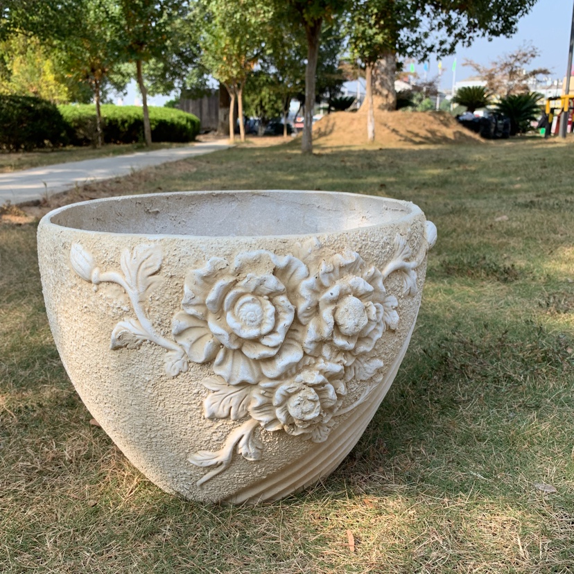 Resin furnishing articles thumbnail