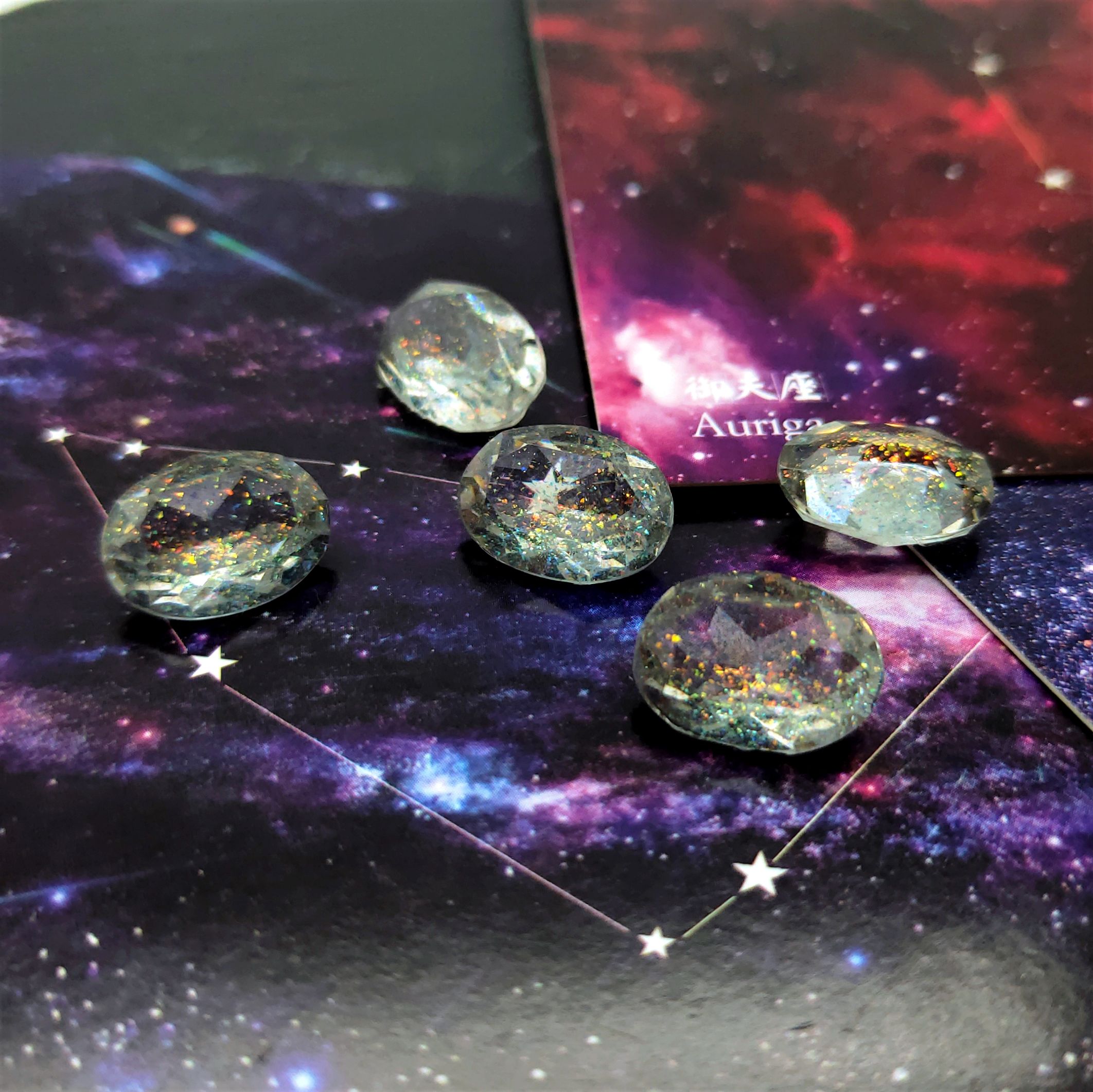 Best-selling oval-shaped iridescent resin diamond tip and bottom diamond 10*14mm Korean version handmade diy jewelry accessory creative necklace undefined