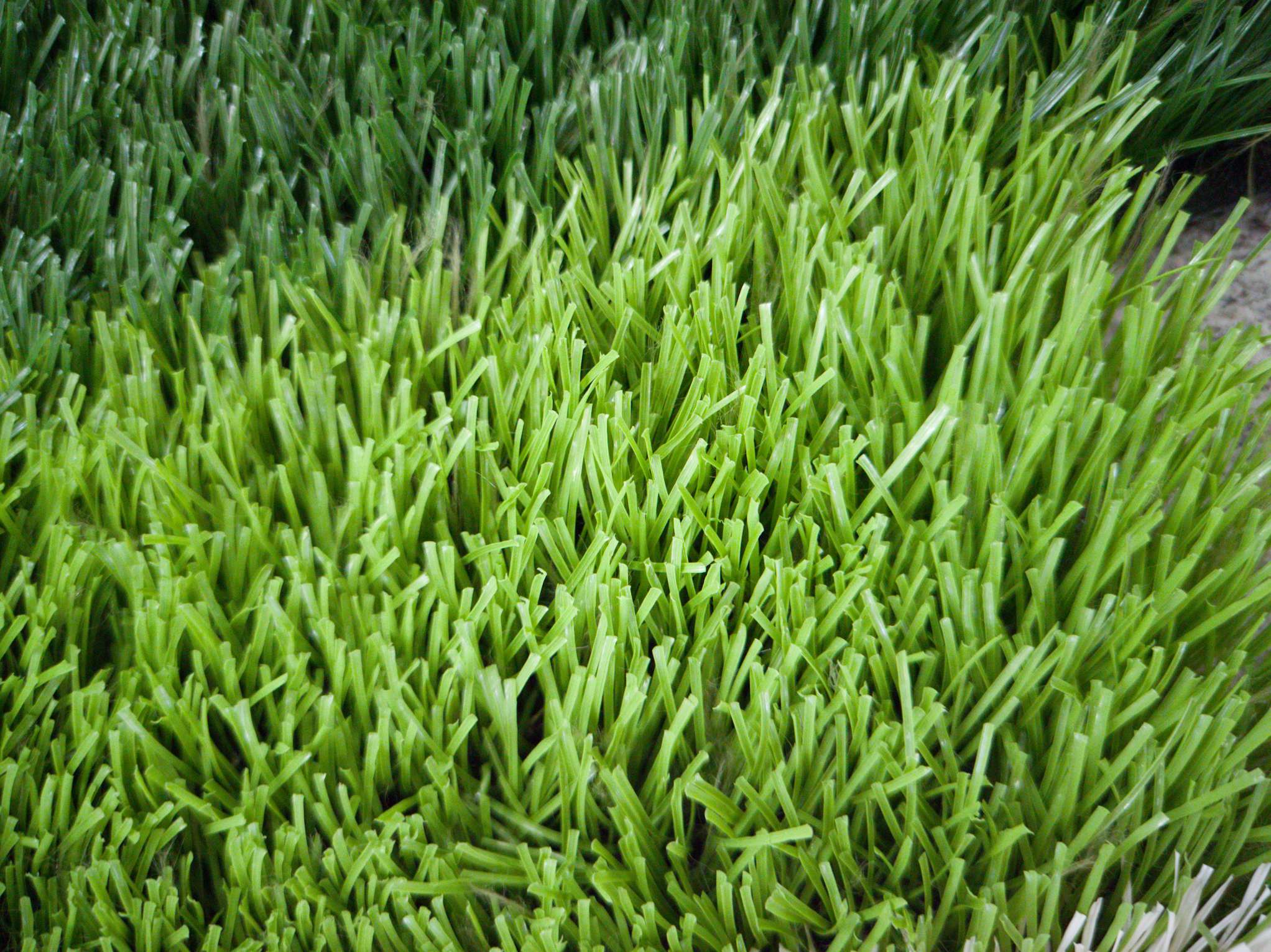 Football grass, sports grass, artificial turf, simulated turf, sports grass, landscape grass, engineering fence grass, school, kindergarten playground, hotel, club grass, wedding PE Application Scenario