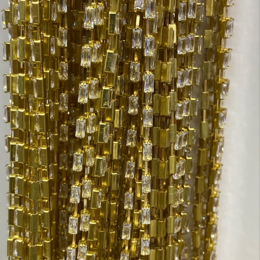 2×4 vertical chain (sparse chain)
