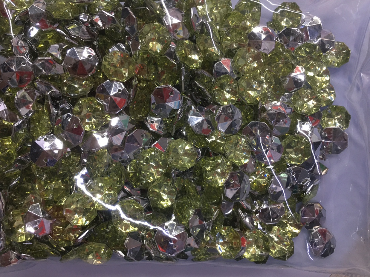 14八挂卫星钻双孔 台湾压克力 浅黄