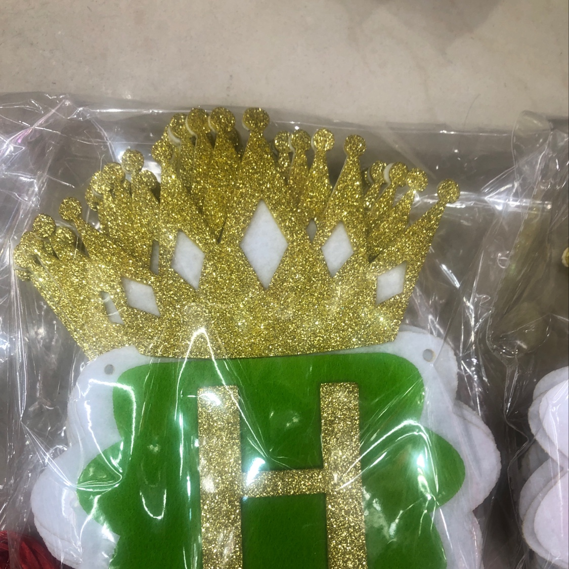 Wholesale of non-woven fabric three-dimensional hanging strips, decorative ribbons and ribbons 01 details Picture