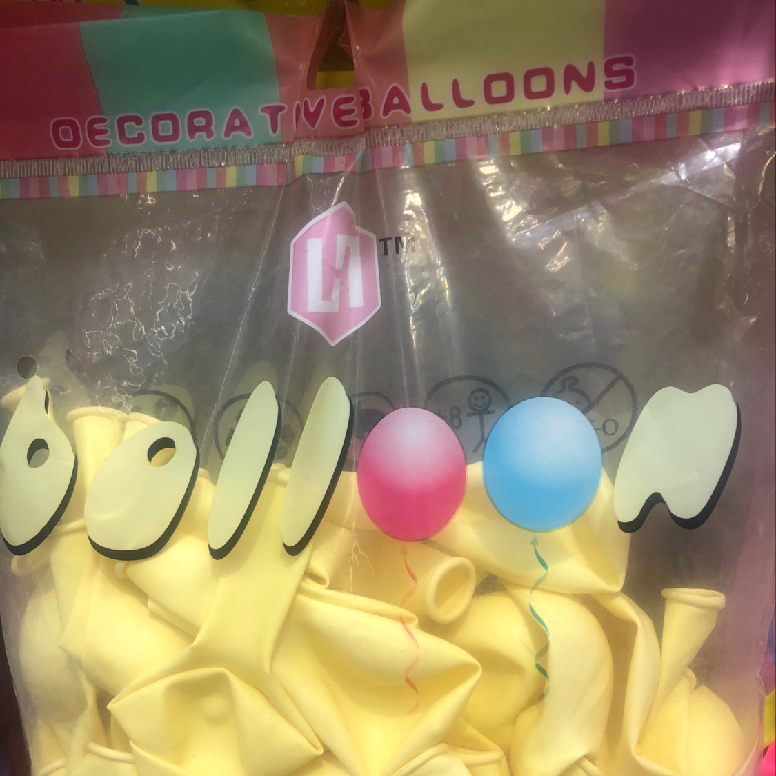 100 macaron balloons details Picture