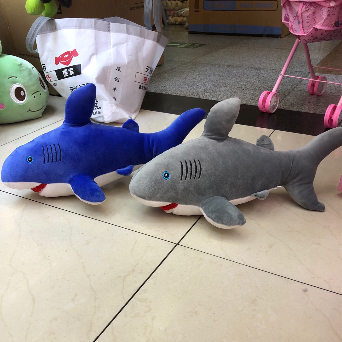 40cm羽绒棉鲨鱼