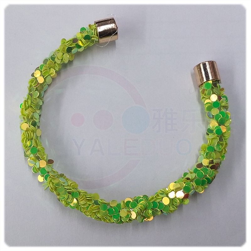 Yaleduo Golden Light 2mm hole-free flat round rope diy hair accessories 7mm hollow soft tube rope earring accessories Application Scenario