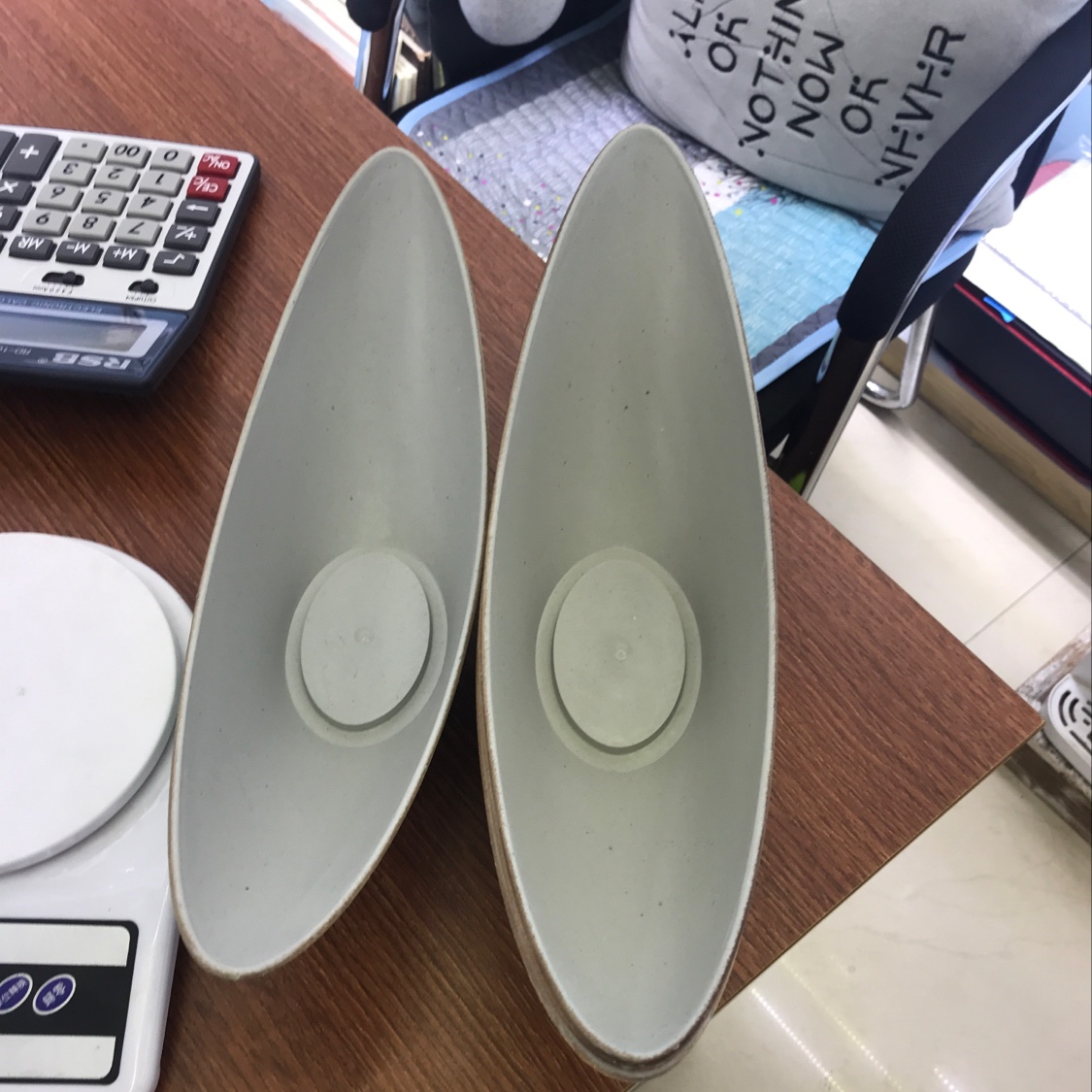 精细陶瓷油/花盆摆件/花盆/园艺工具/金属花瓶装饰摆件产品图