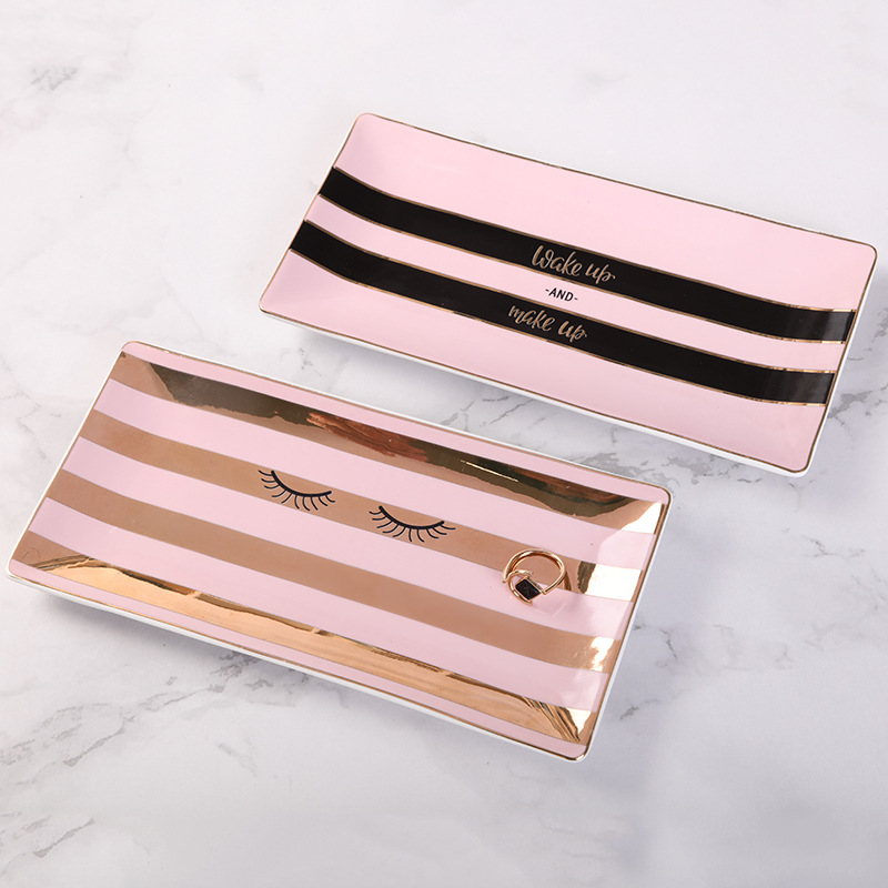 Factory direct sales of new textured ceramic jewelry plates, rectangular striped fruit plates, home and hotel decoration plates, August ceramics details Picture